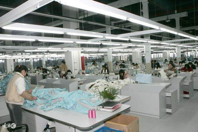 “外贸订单遇冷？看看这家服装工厂老板如何闷声发大财”，
